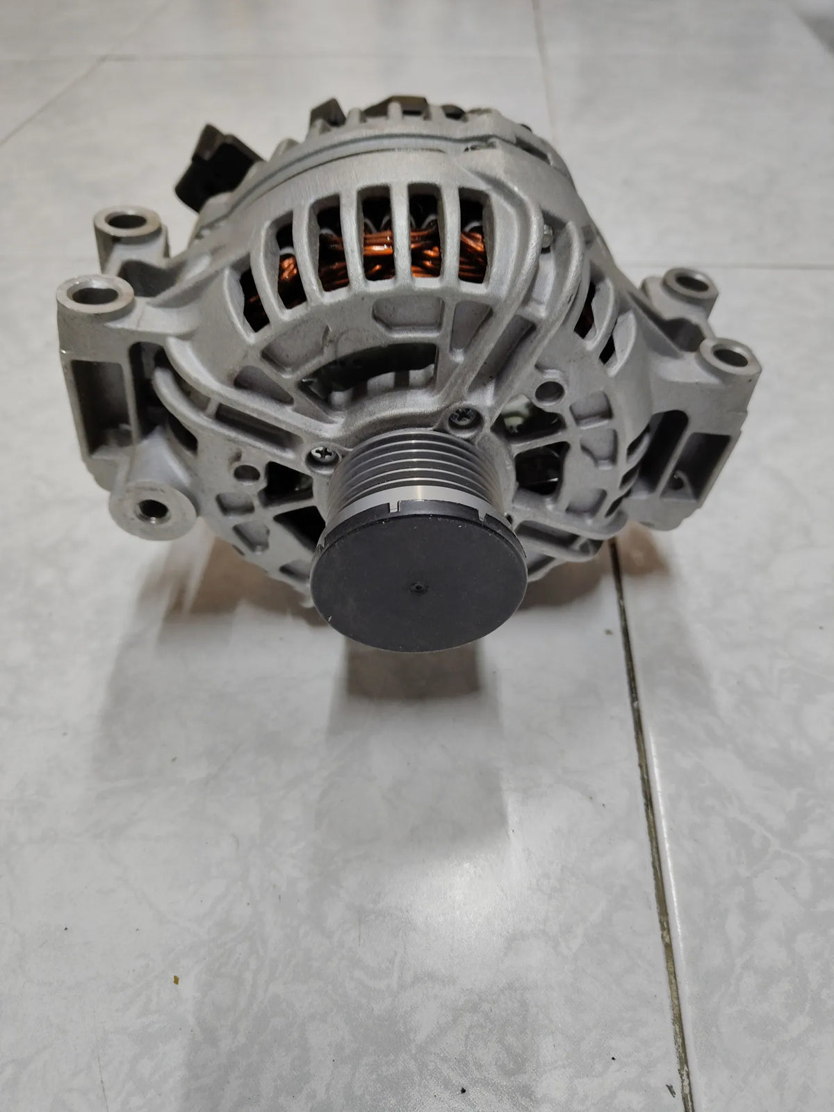 Alternador - 14V - 150A HELLA