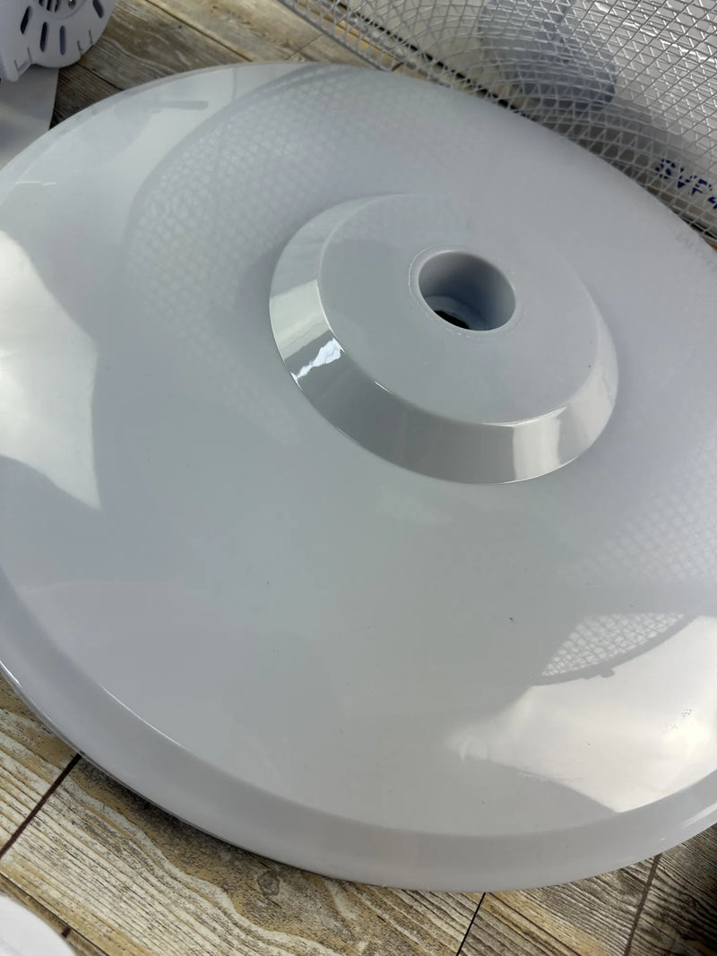 Ventilador de pie blanco