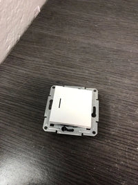 Mando empotrable blanco