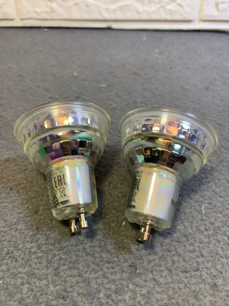 Bombilla tipo foco 4.6W Philips