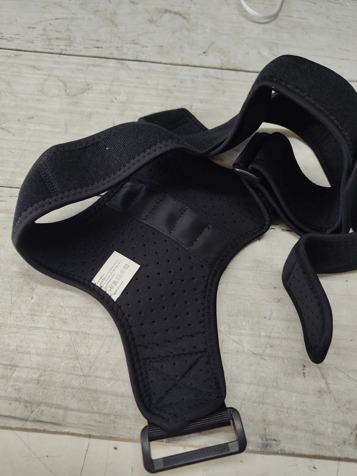 Corrector postural de hombros - Tech