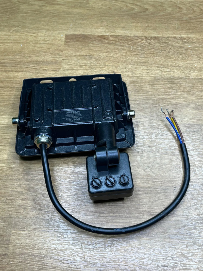 Foco LED exterior 20W GRIFEMA