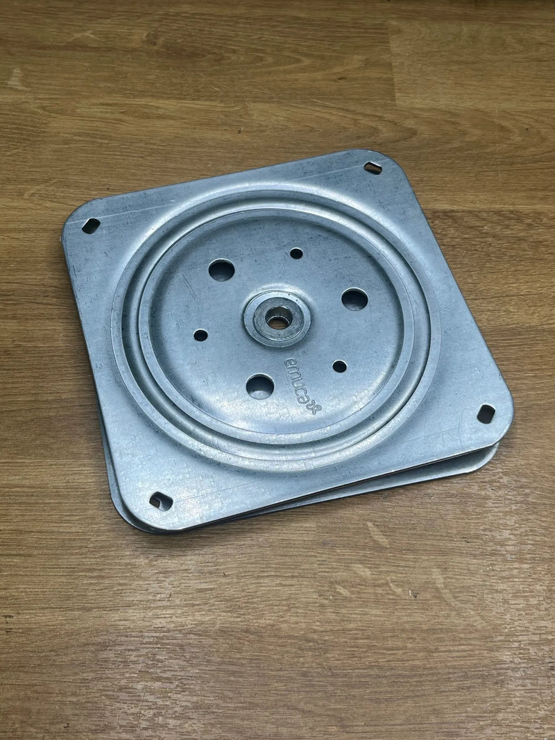 Base giratoria para Mueble Emuca