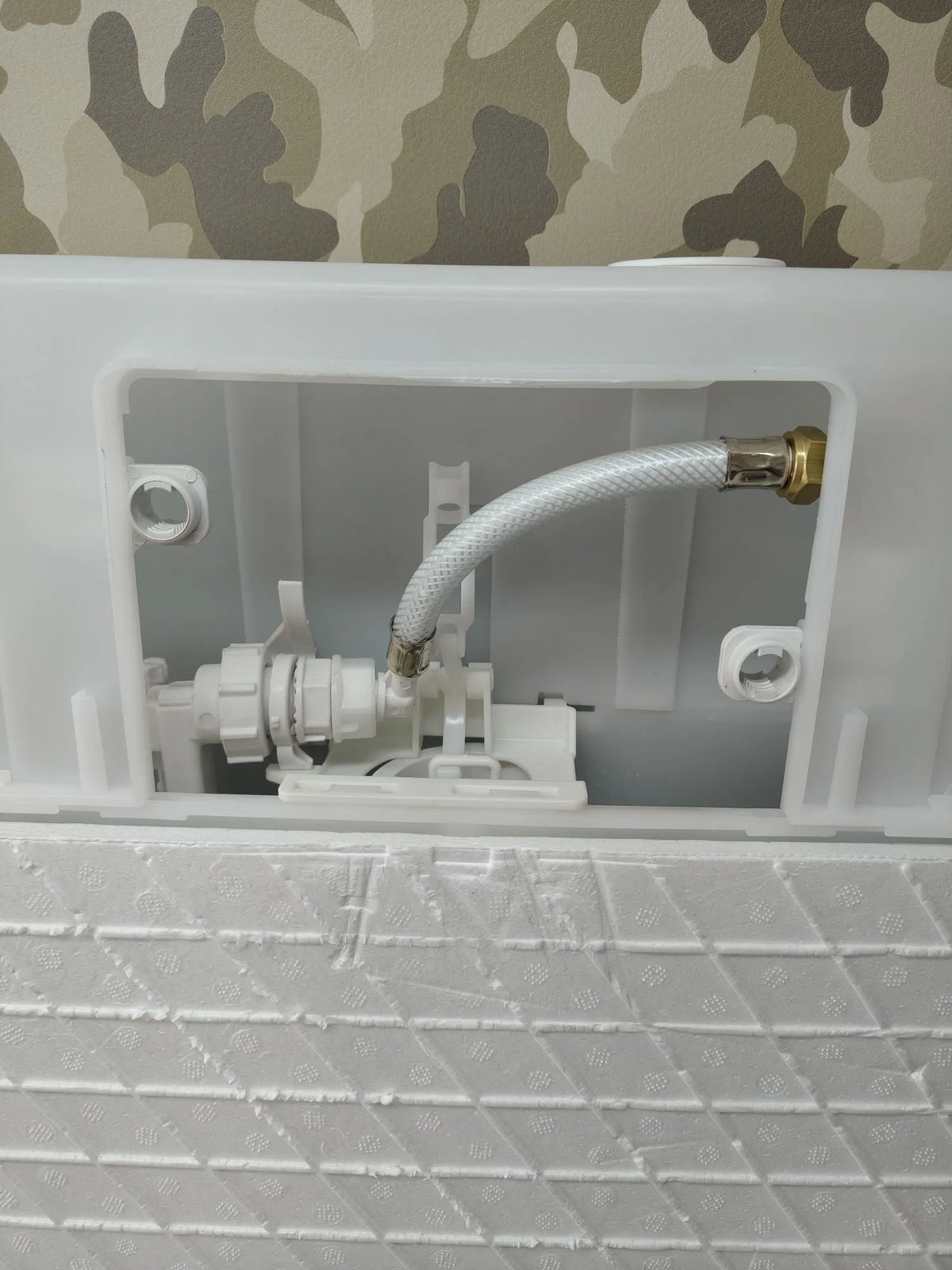 Belvit Elemento de montaje para pared con placa de accionamiento