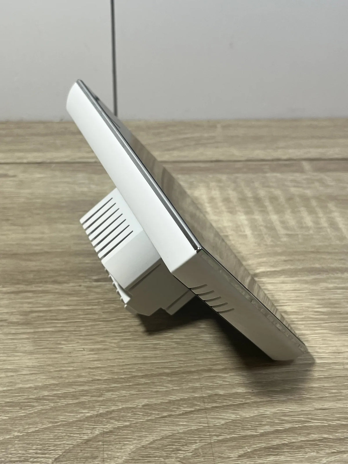 Termostato Inteligente Wi-Fi T-storm
