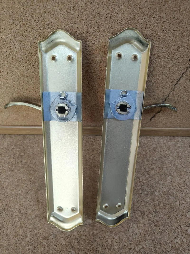 Juego de Manillas con Placa para puerta