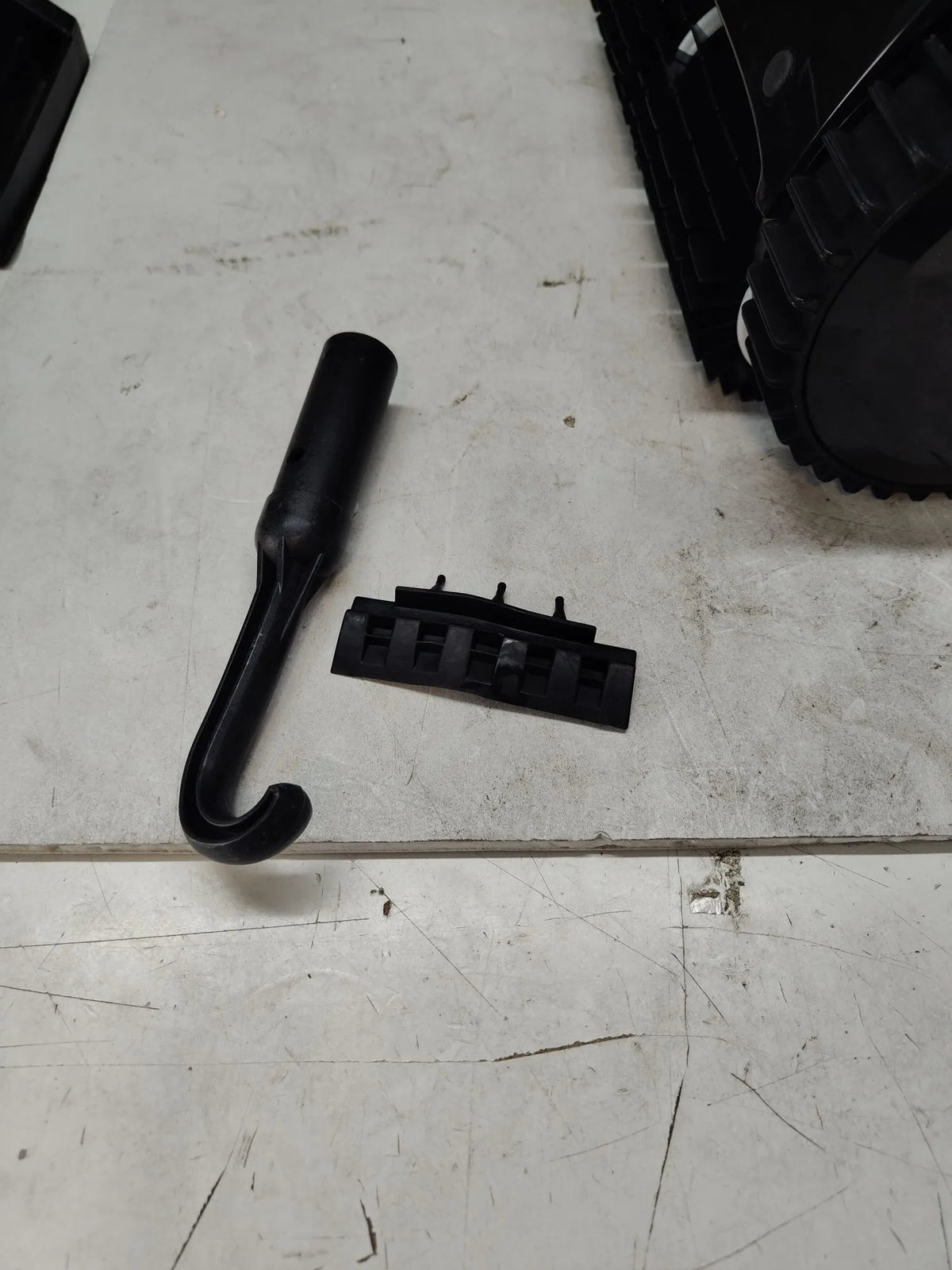 Robot de piscina sin cable con cámara - Wybot