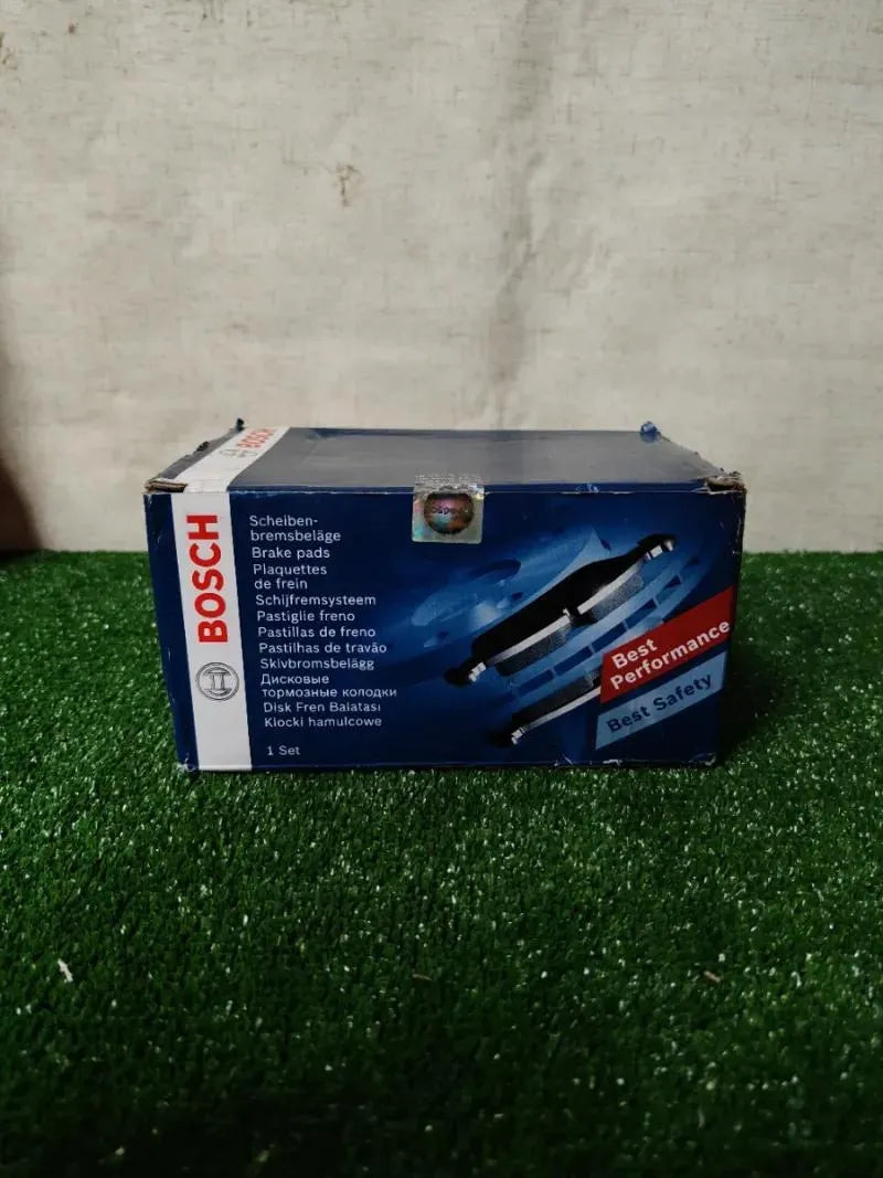 Pastillas de freno Bosch + tornillos