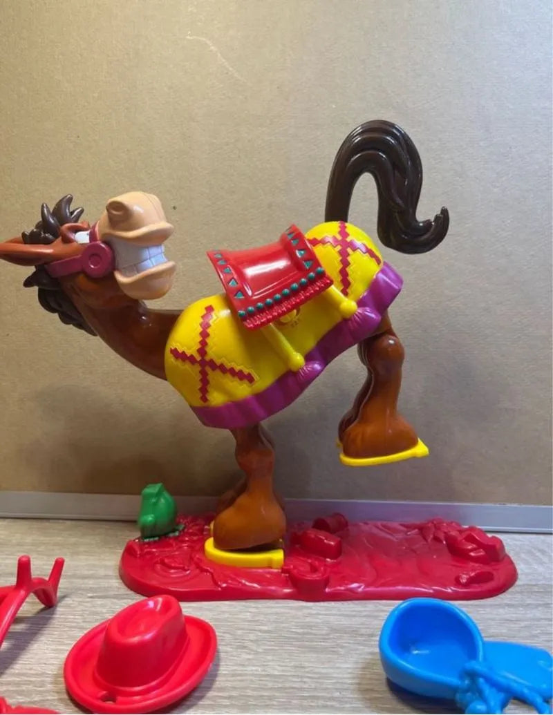 Hasbro Gaming Tozudo Caballo Jugete