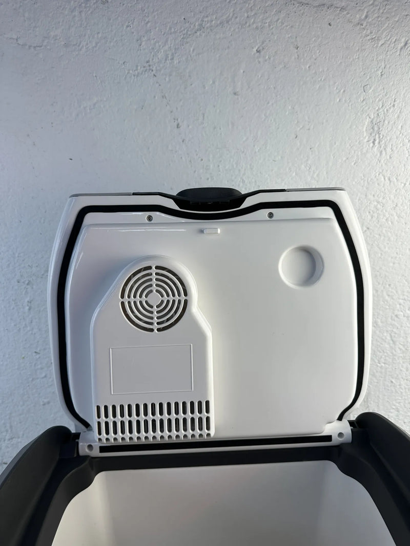 Nevera termoeléctrica AEG