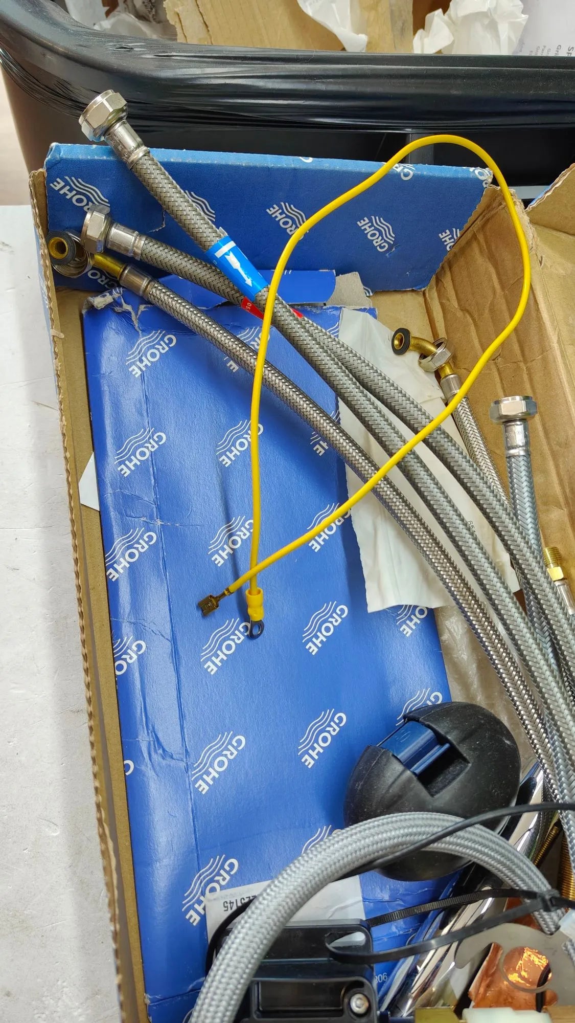 Grifo de cocina monomando, caño alto en L