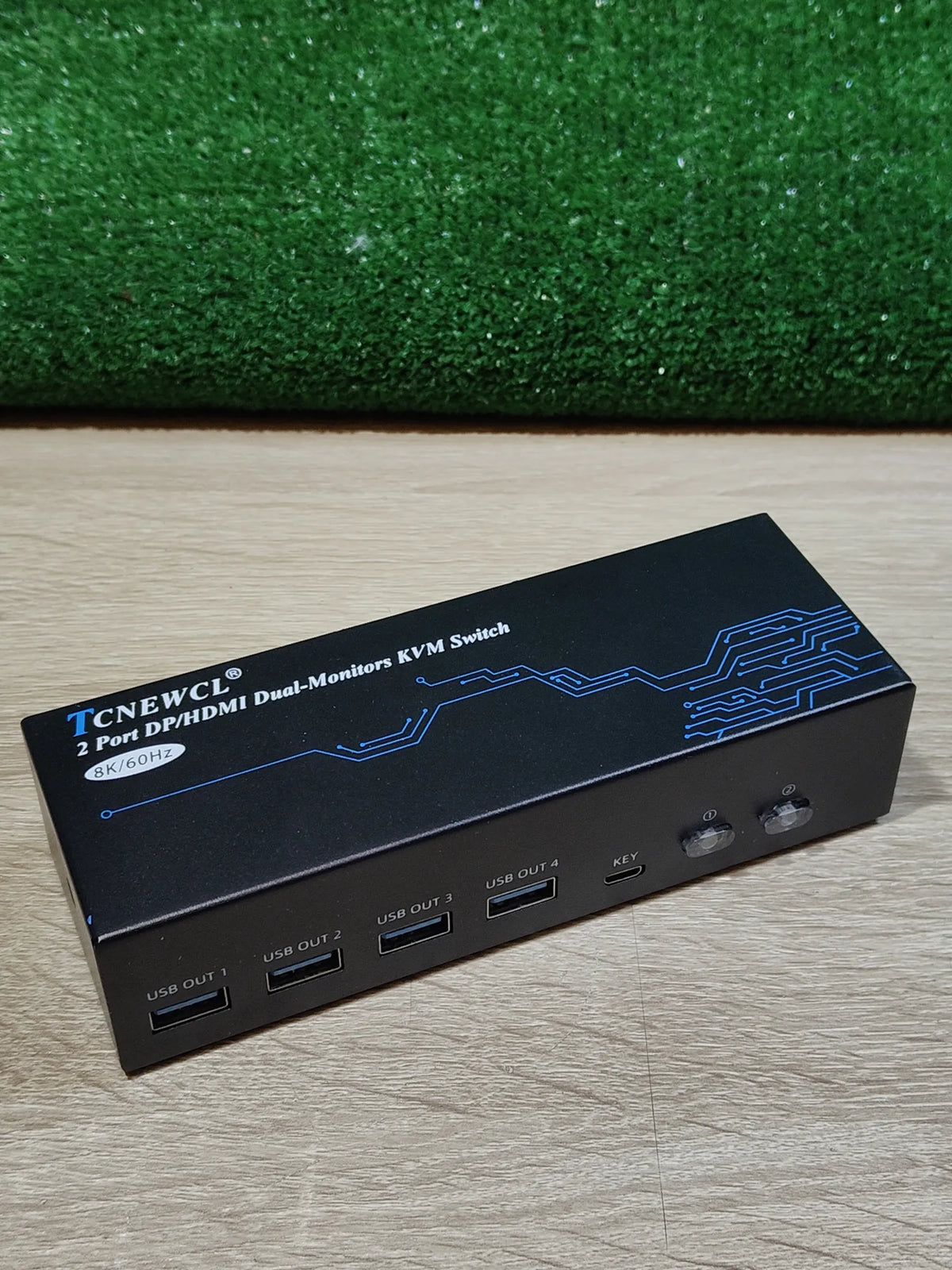 DisplayPort KVM Switch 4 Puertos TCNEWCL