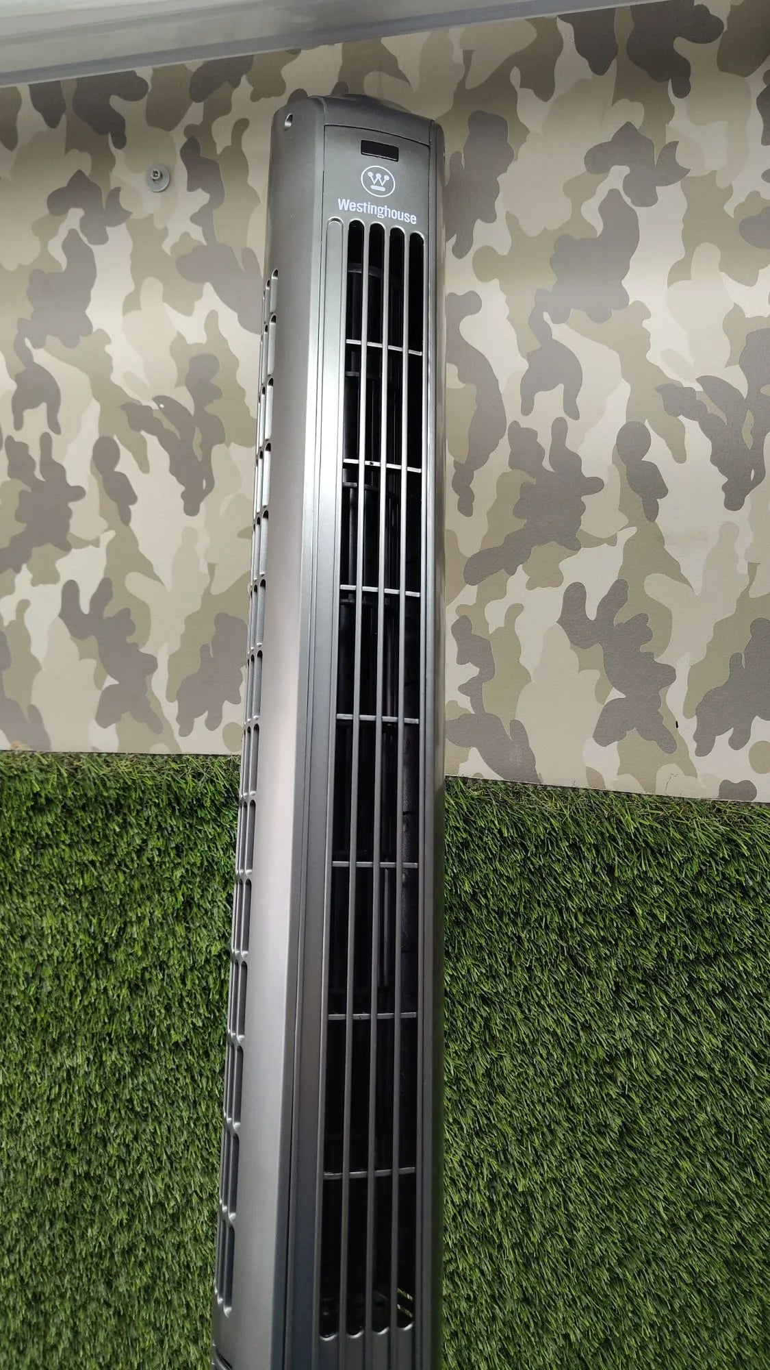 Ventilador de torre, 13 cm de diámetro y altura máxima de 120 cm