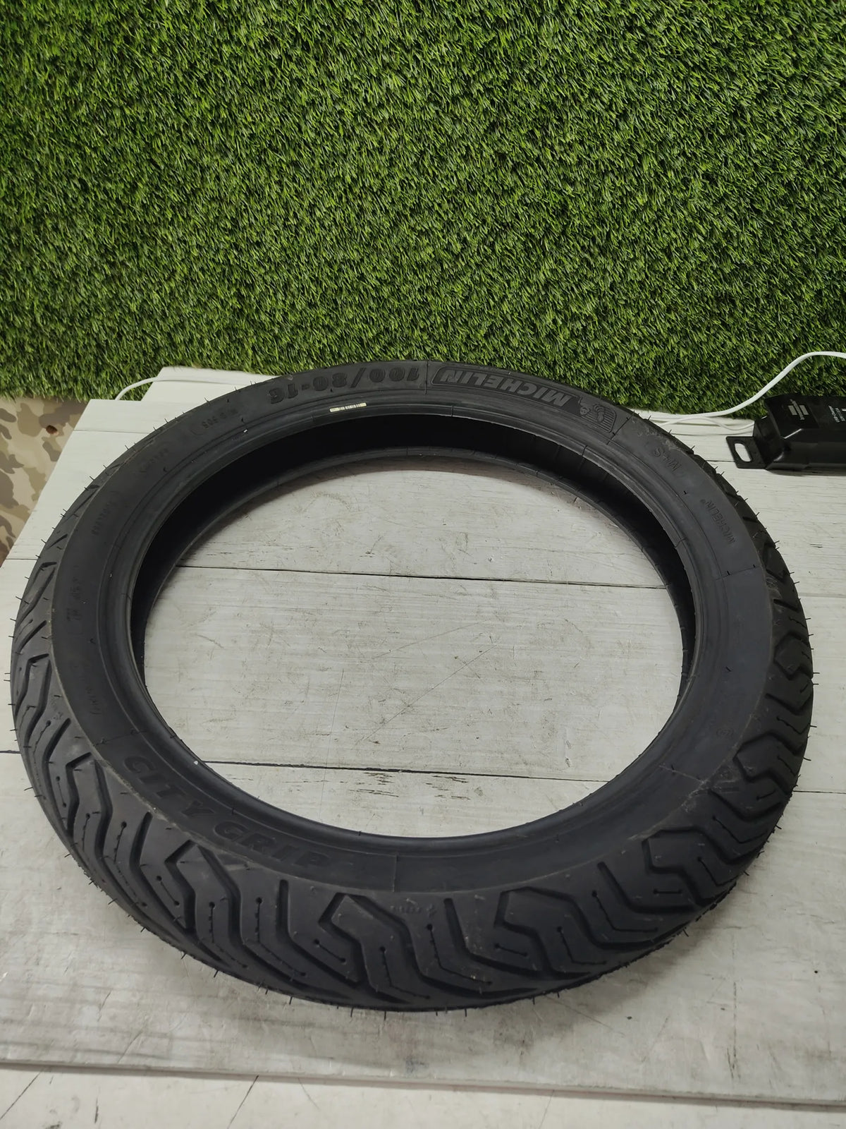 Neumático de moto Michelin 100/80-16