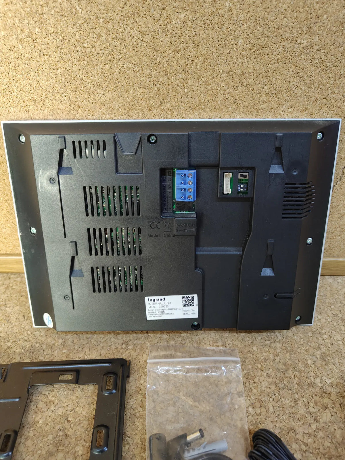 Monitor espejo manos libres 2 hilos 7" Legrand