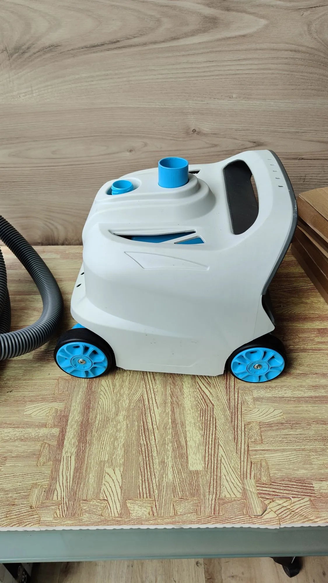 Limpiador automático de piscinas ZX300 Deluxe