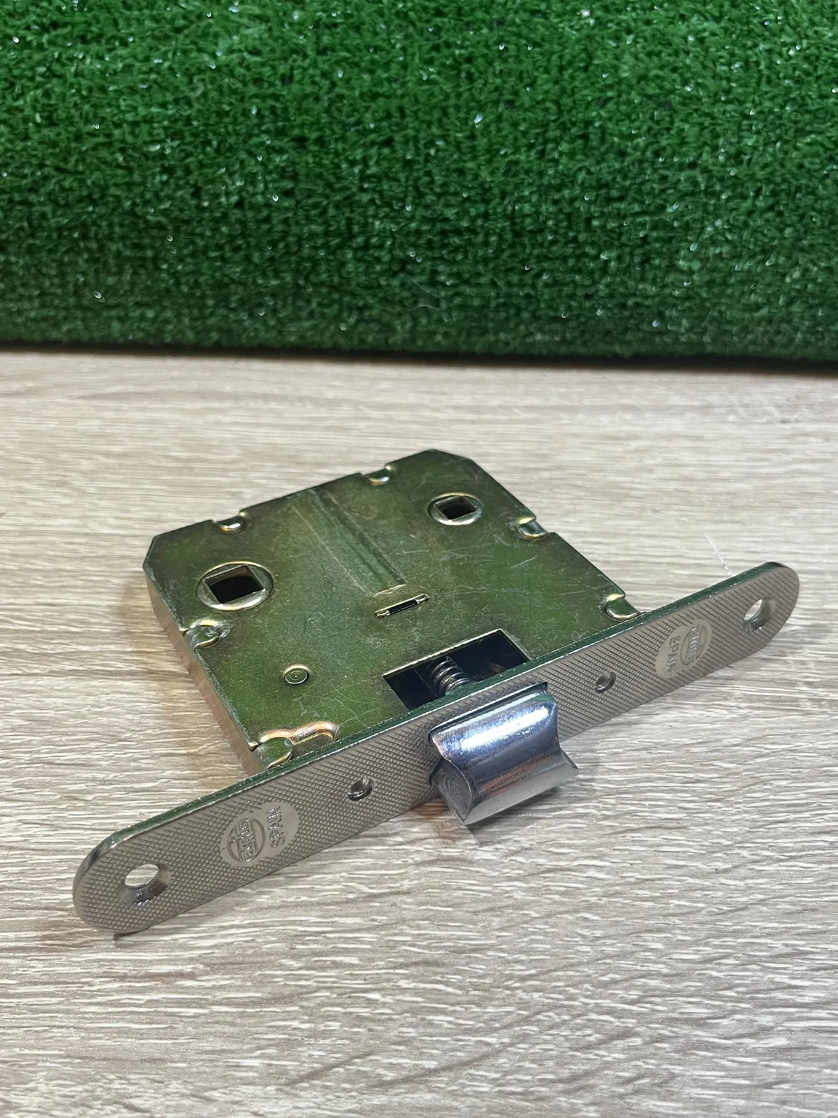 Picaporte Unificado para Puertas de Madera Amig