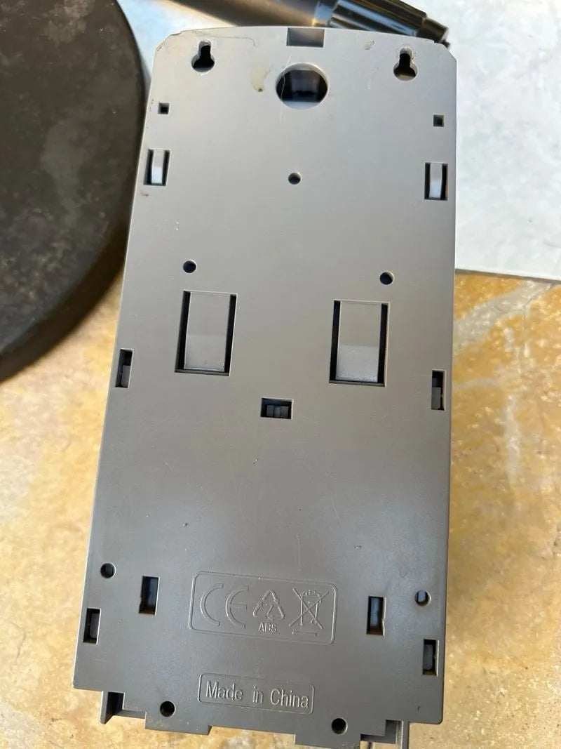 Dispensador de desinfectante automático