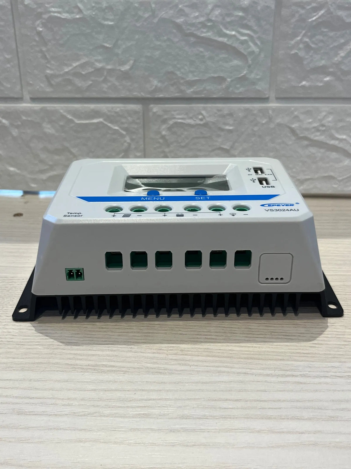 Controlador de carga PWM EPEVER