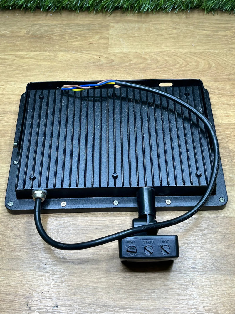 Foco LED con Sensor de Movimiento 100W