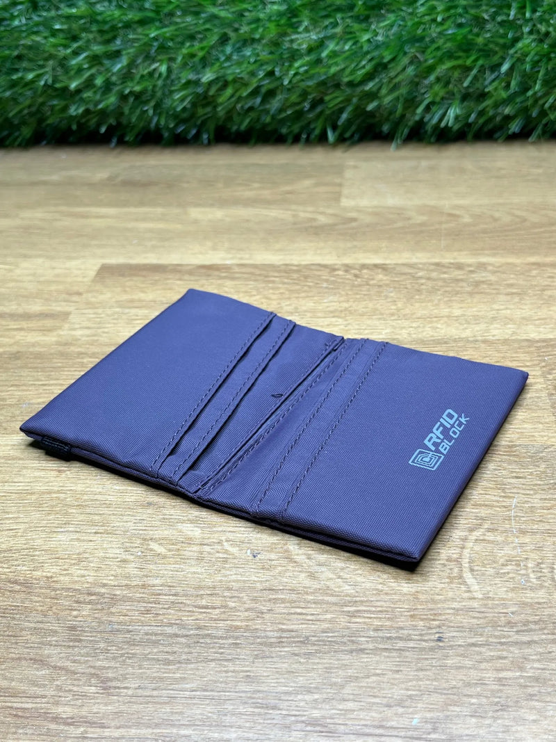 Funda plegable con protección RFID