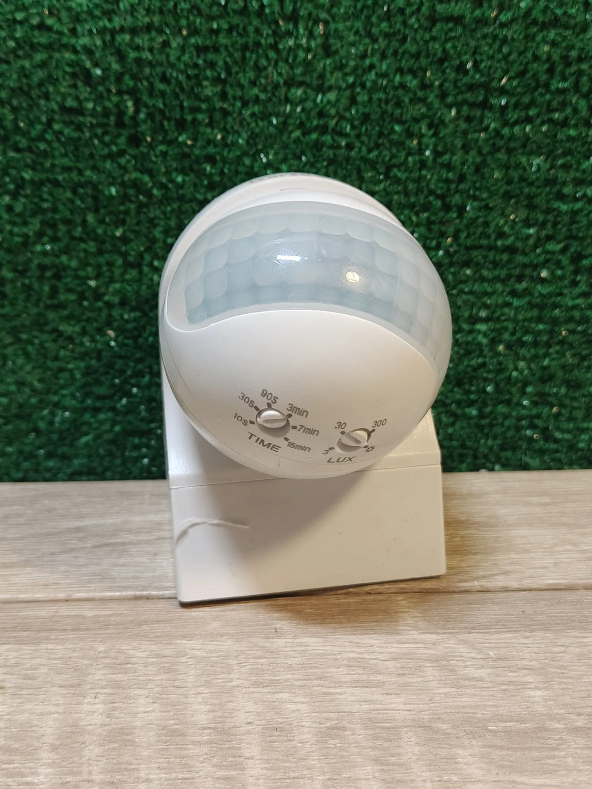 Mini Detector de movimimiento por infrarrojos Garza