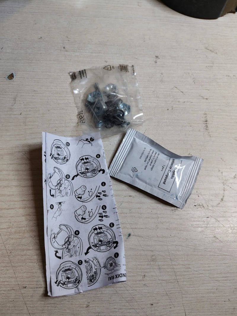 Kit de freno trasero de tambor - Bosch