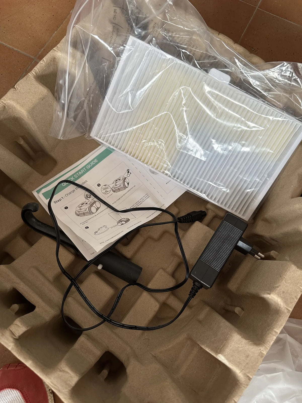 Robot piscina limpiafondos WYBOT C2
