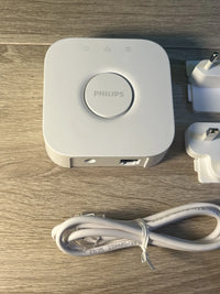 Kit Inicio: Hue Bridge + 4 bombillas led Hue Essentials