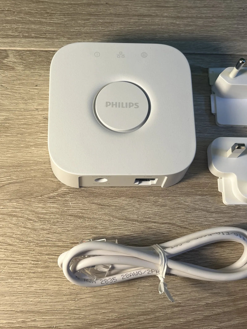 Kit Inicio: Hue Bridge + 4 bombillas led Hue Essentials