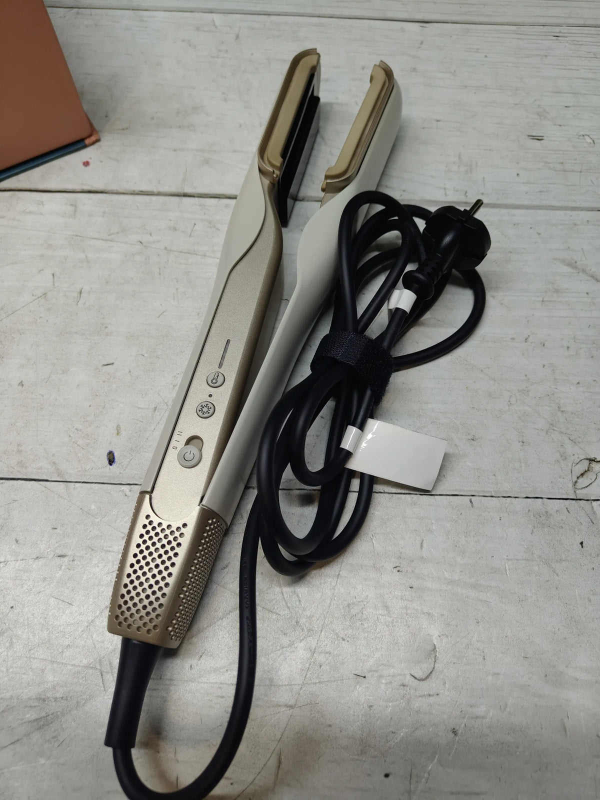 Plancha de pelo con aire 2 en 1 - Cecotec