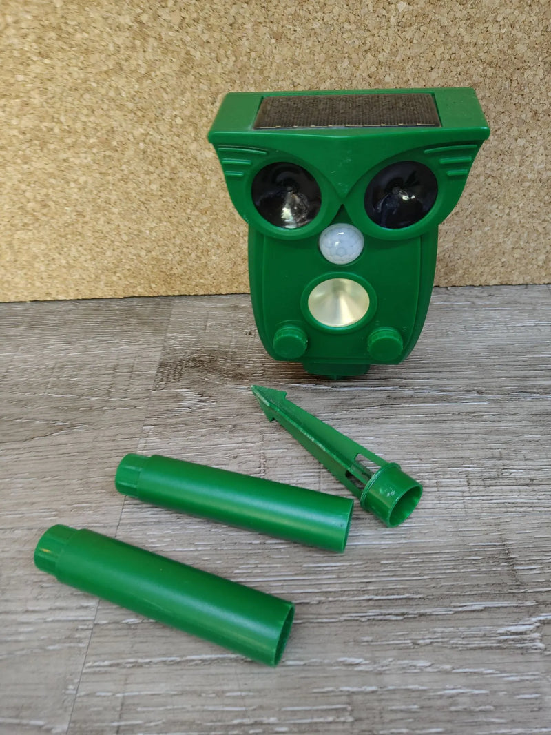 Ahuyentador de pájaros ultrasonidos solar