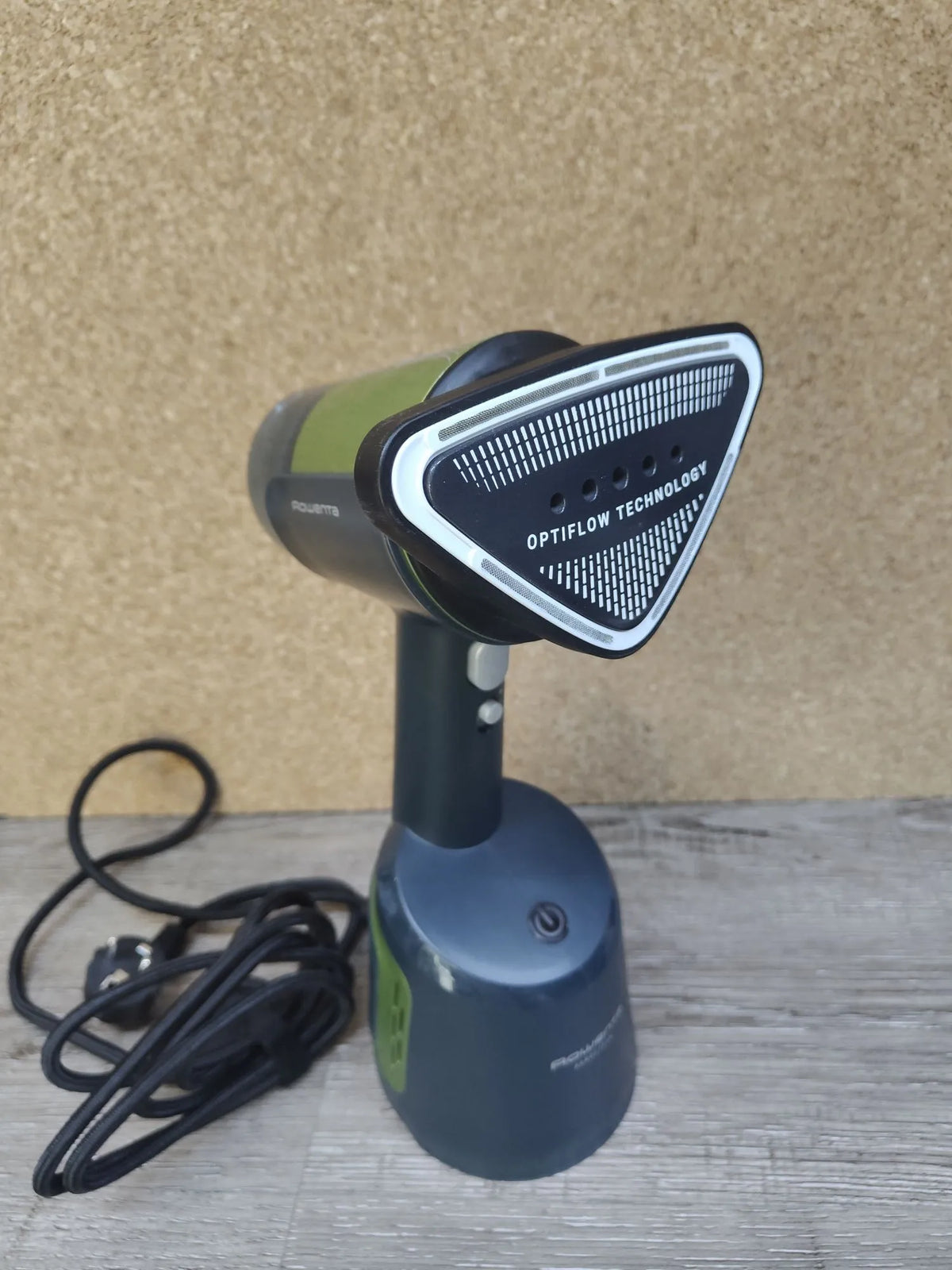 Plancha de vapor vertical Rowenta