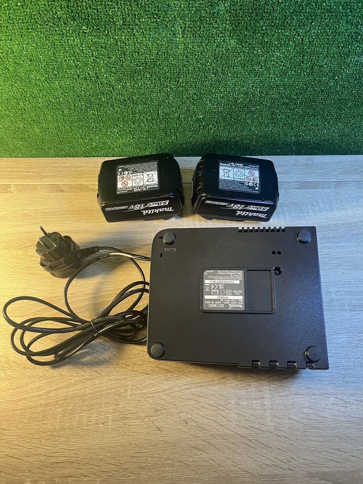 Llave de Impacto Batería 18V Makita