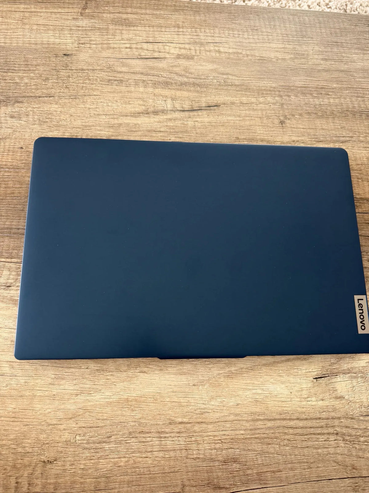 Portátil Lenovo IdeaPad Slim 3