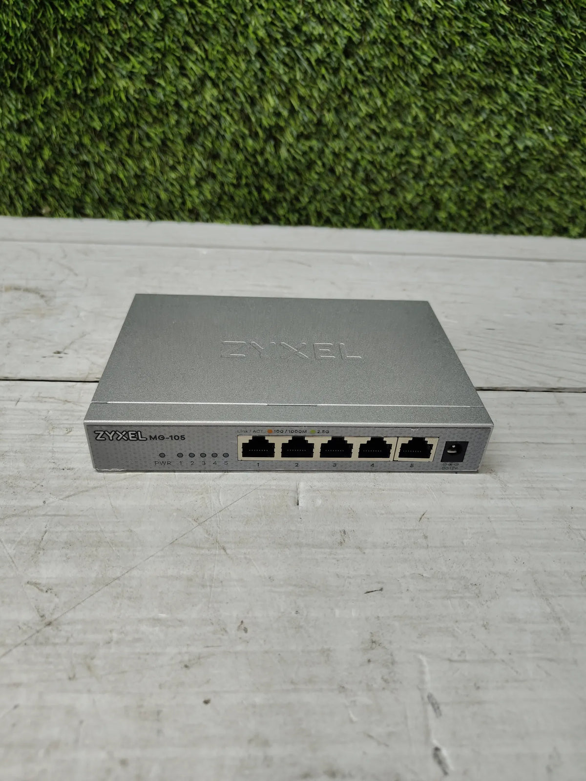 Conmutador ethernet de 5 puertos - Zyxel