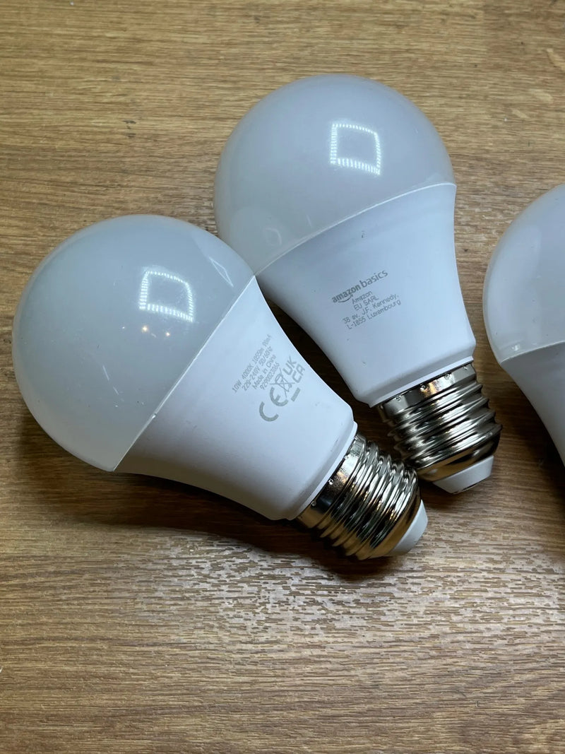 Bombilla LED E27 rosca Edison Amazon Basics