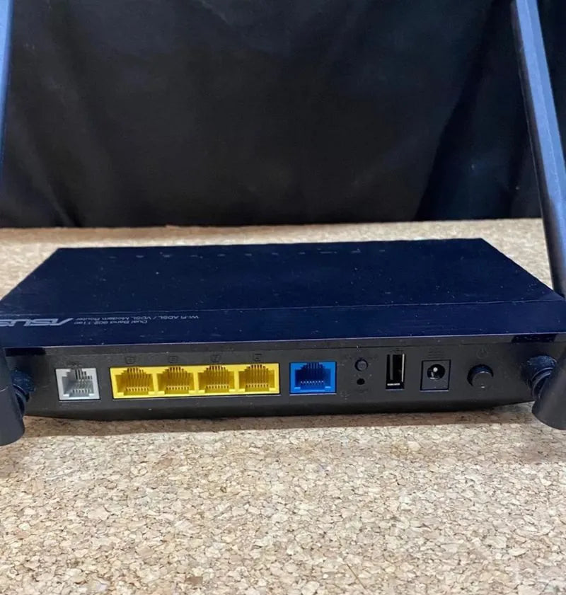Modem Router inalámbrico ASUS DSL-AC55U