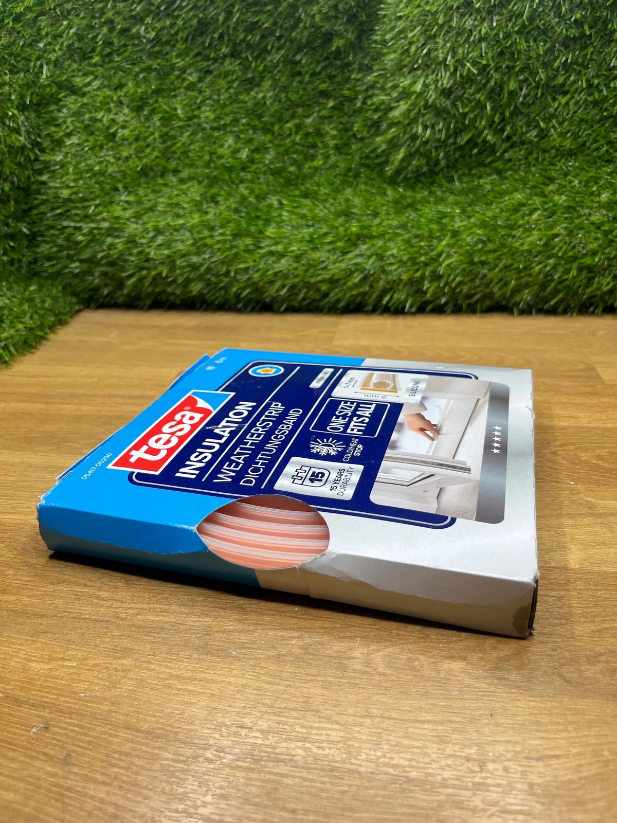 Tira Silicona Adhesiva para Sellar Brechas de Ventanas y Puertas tesamoll
