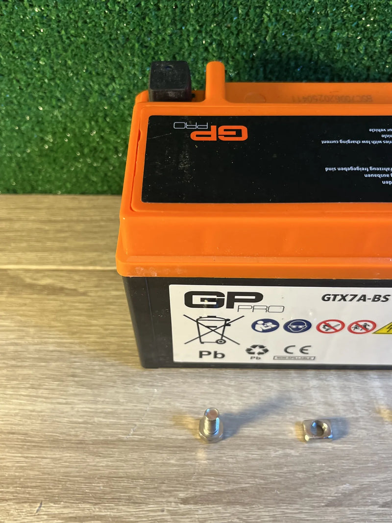Batería de arranque para scooter y motos GP-PRO