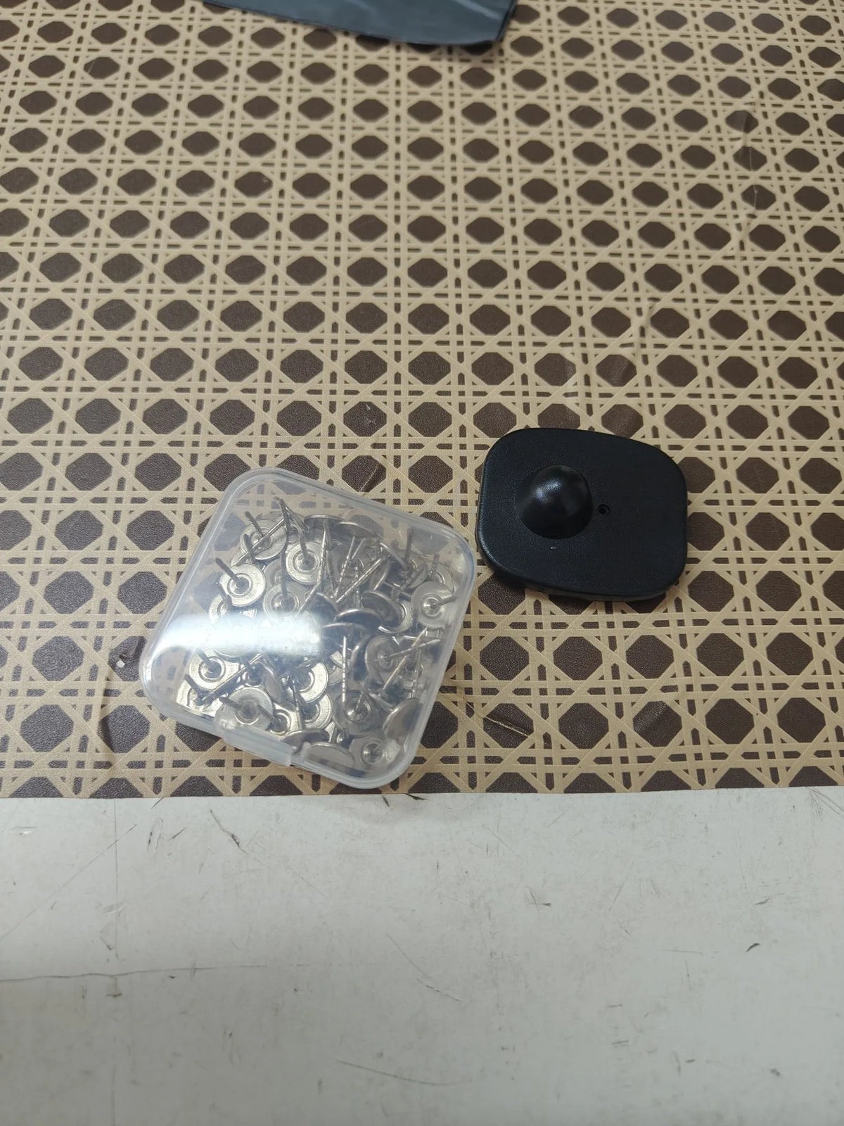 Funda universal antiespia para teléfono