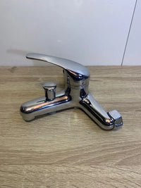 Monomando de bañera