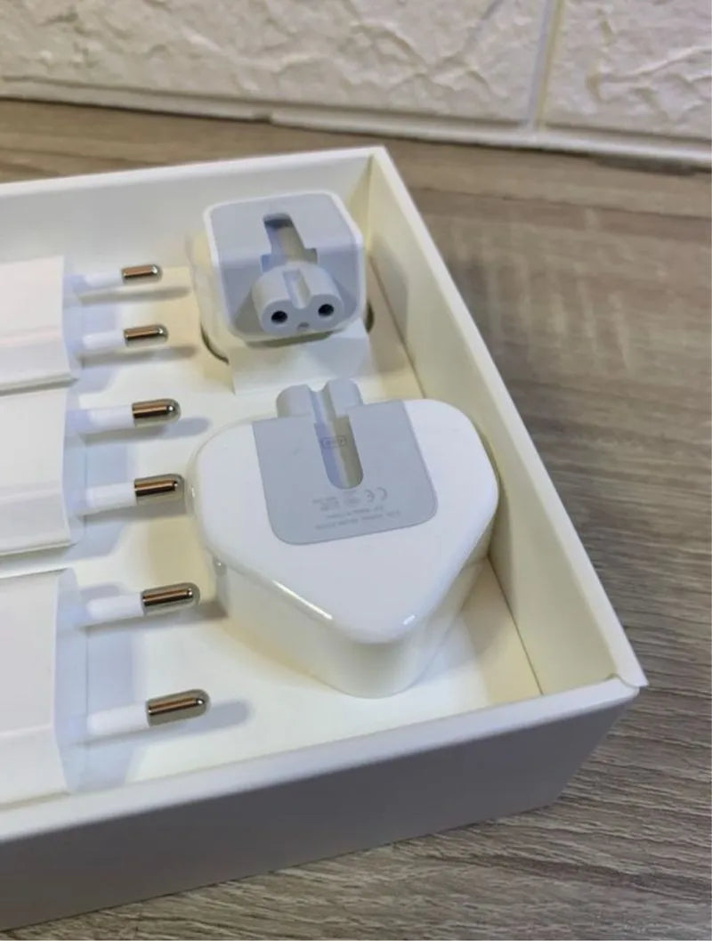 World Travel Adapter Kit Apple