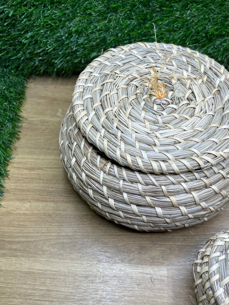 Cesta de Mimbre Redonda con Tapa para Estante