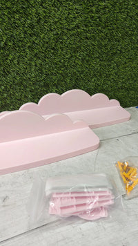 Estantería en forma de nube para habitación infantil