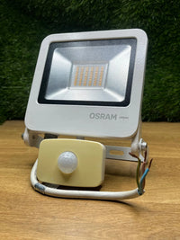 Foco con Sensor con 30W ENDURA
