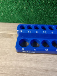 Soporte de plástico para llaves de vaso BGS