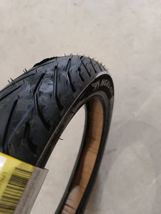 PirellI Angel City 90-90- 17 m-c 49s tl delantera