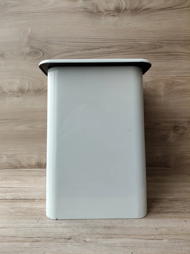Taburete y Contenedor para ropa - WENKO