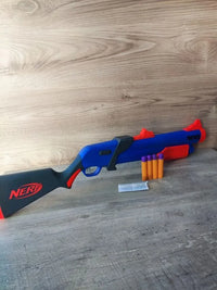 Nerf Fortnite Pump SG Blaster, Pump Action Mega Da